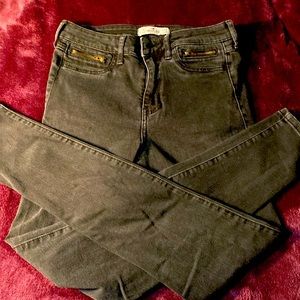 Hollister Size 28/31, 7R black denim high rise Jeggings